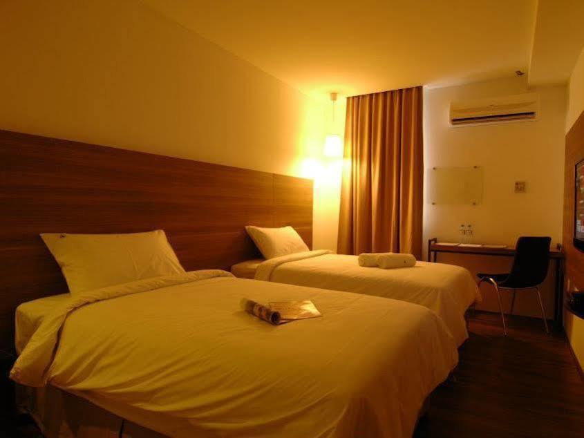 The Leverage Business Hotel - Bandar Baru Mergong Alor Setar Exterior photo